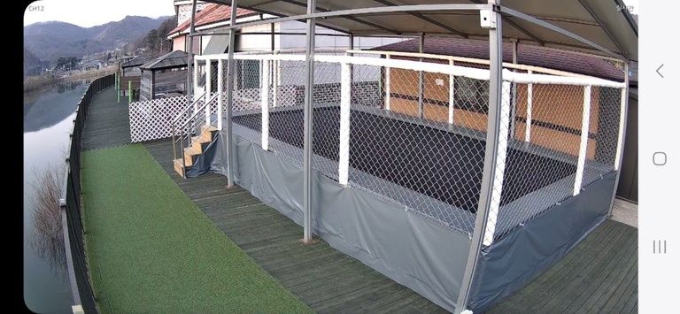 해밀펜션 제작 트램펄린 설치하였습니다.