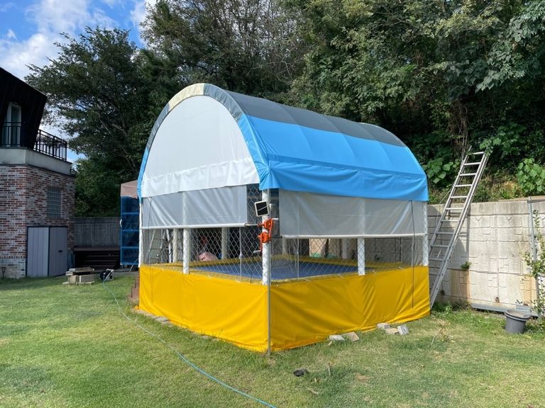 고흥에 4-4 트램펄린 천막갈이 하였습니다.