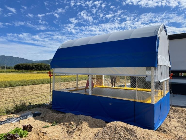 장수 개인집에 4-5 트램펄린 설치했습니다.