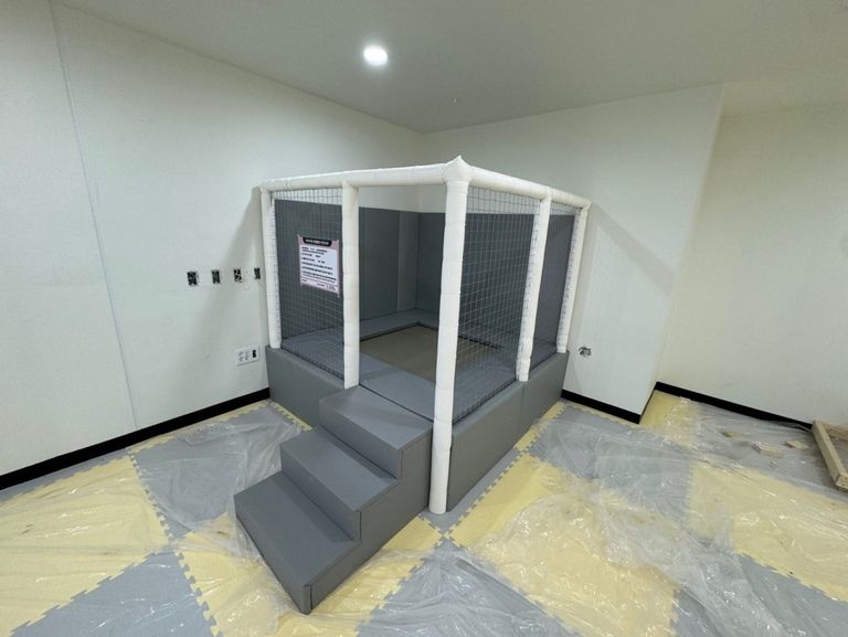 인천 영종도에 트램펄린 시공하였습니다.