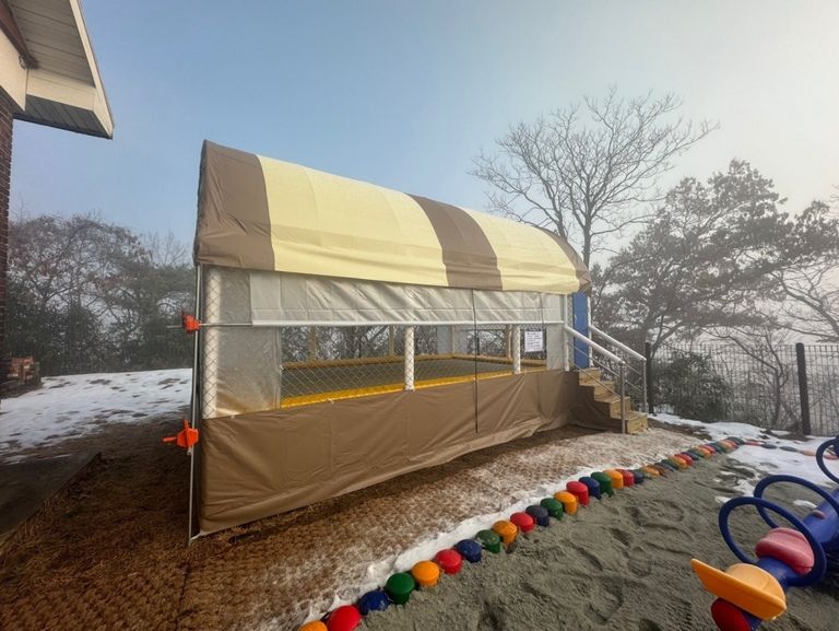 영광 불갑원광복지센터에 4-6트램펄린 설치하였습니다.