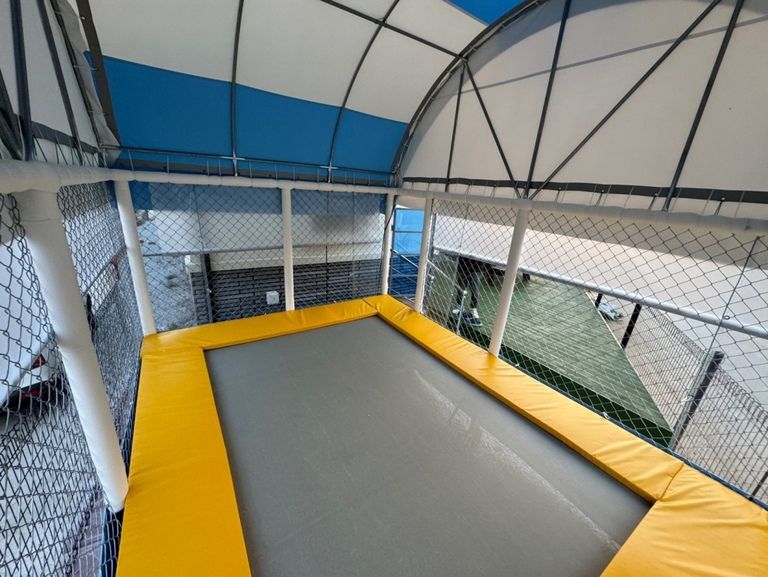 강화도 개인주택에 4-3 트램펄린 설치하였습니다.