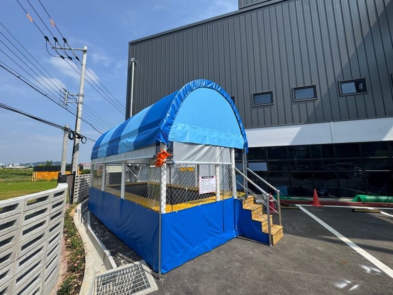 천안 늘푸른교회에 3-6 트램펄린 설치하였습니다.