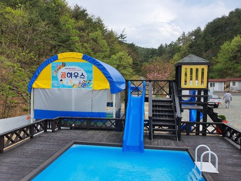 강원도 양양 곰하우스팬션  설치 완료하였습니다. ( 4m*4m )