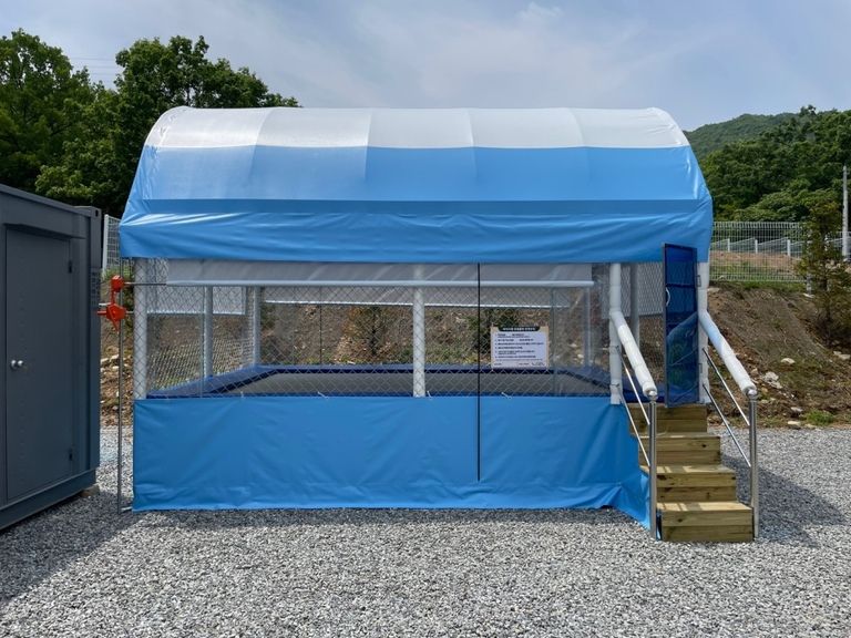 용인 휴파크에 트램펄린 설치 완료하였습니다.