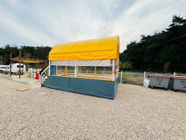 영덕 메타세콰이어 캠핑장에 4-5 트램펄린 설치하였습니다.