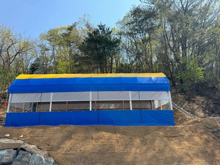 횡성 스므나리캠핑장에 4-10 트램펄린 설치하였습니다.