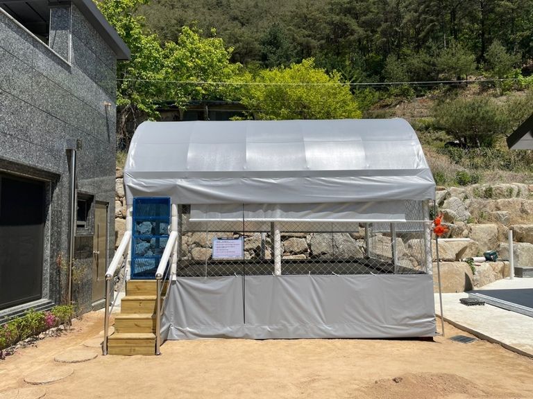 거창 부엉이풀빌라에 트램펄린 설치완료하였습니다.