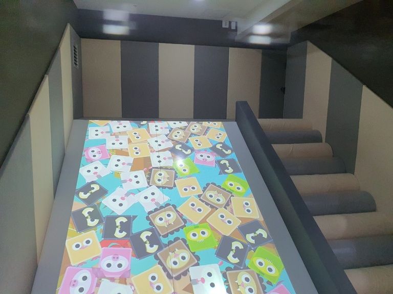 대전 맘모스 키즈카페에 안전쿠션시공하였습니다.