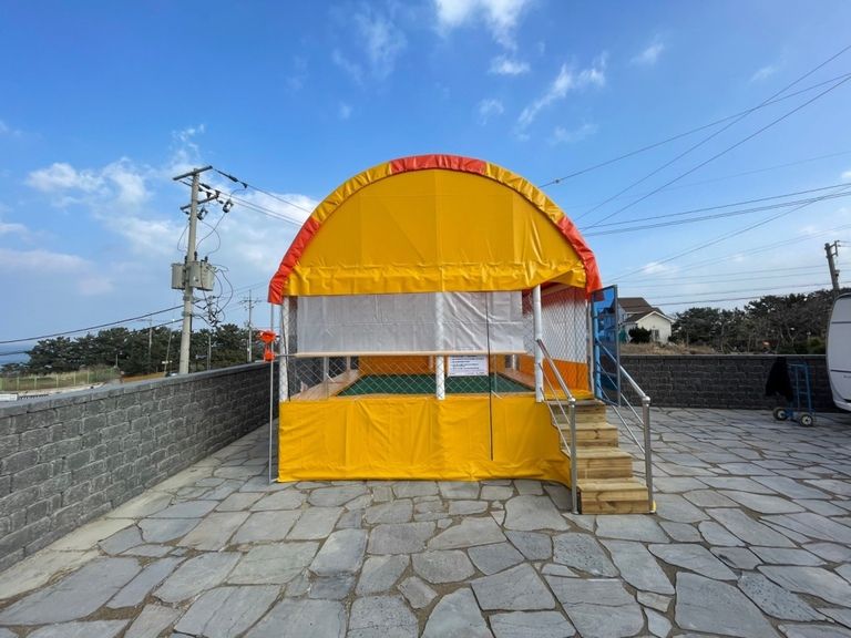 포항 개인집에 4-4 트램펄린 설치하였습니다.