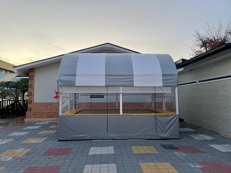 영주 풍기북부초등학교에 4-5 트램펄린 설치하였습니다.