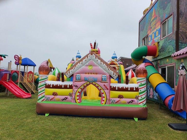 에어바운스 설치완료하였습니다. 청주 미호유치원 ^^