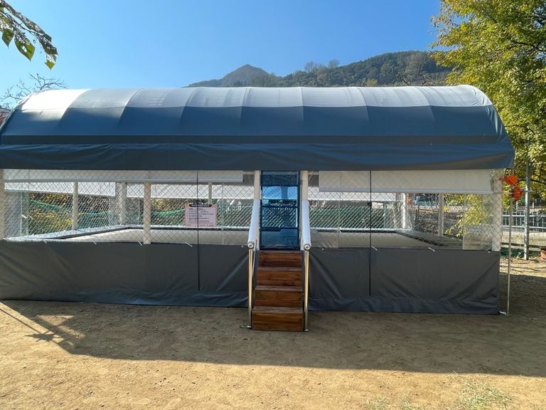 청도 그린나래 캠핑장에 4-8 트램펄린 설치하였습니다